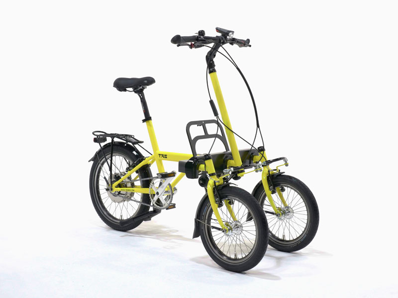 Fahrrad mit drei Rädern und Neigetechnik