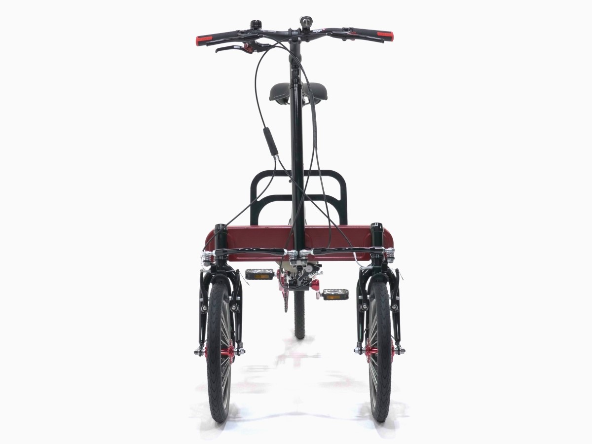 Vélo mécanique à trois roues inclinables